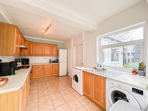 Photo 19- click for photo gallery